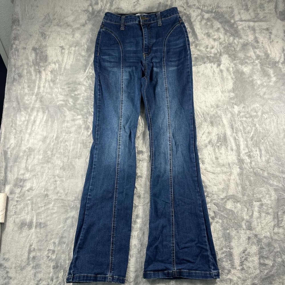 Blue bootcut‎ jeans